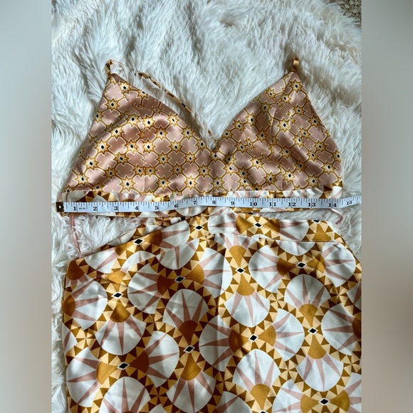 House Of Harlow 1960 X Revolve NWT Boho  Satin Cut Out Dress Retro Print Small - Picture 13 of 16